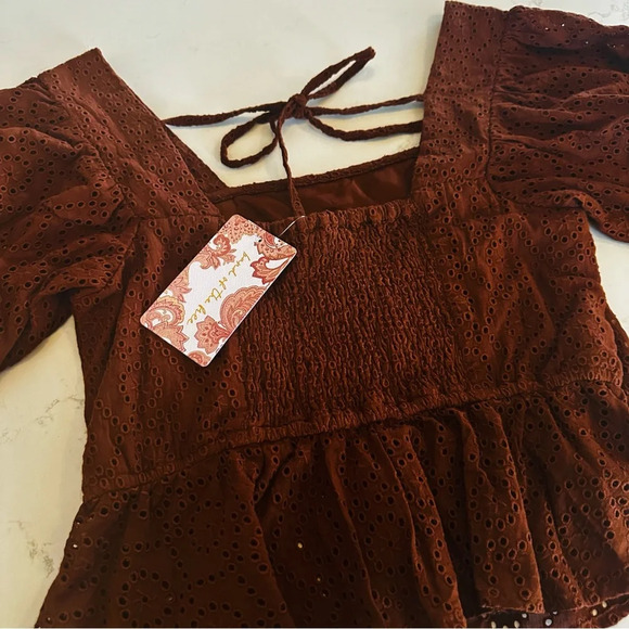 BAND OF THE FREE Palmer Eyelet Lace Walnut Brown Boho Peplum Top NWT Medium - Picture 7 of 8